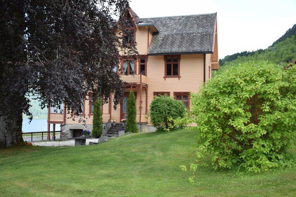 Dosen Gard Luster Exterior foto